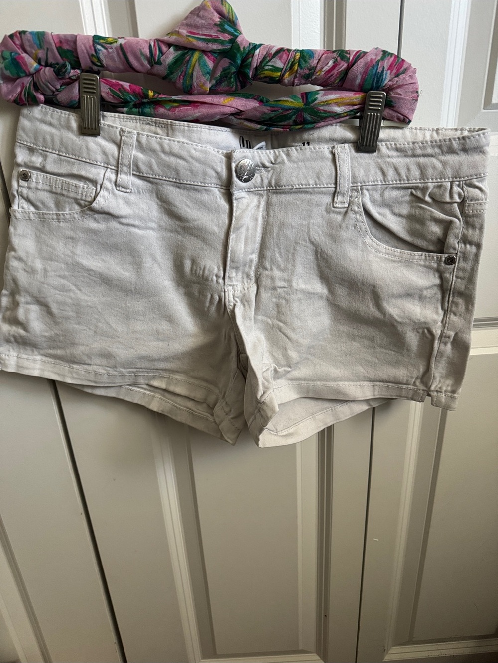 🌟 4 for $20Women's White Denim Short Shorts - Clean Summer Staple